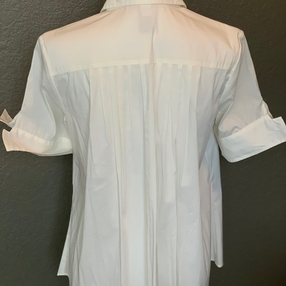 White short sleeve top - Picture 3 of 4